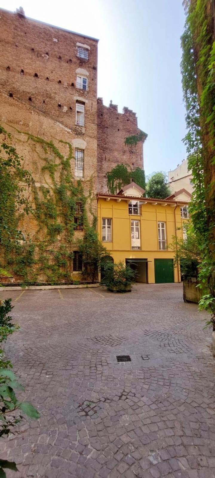 Acadamis - Garibaldi 9 Bis - Piazza Castello Apartamento Turim Exterior foto